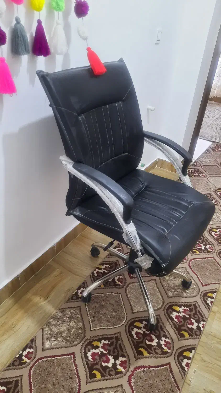 فروش صندلی اداری مدیریتی|مبلمان اداری|لاهیجان, شهید آوینی|دیوار