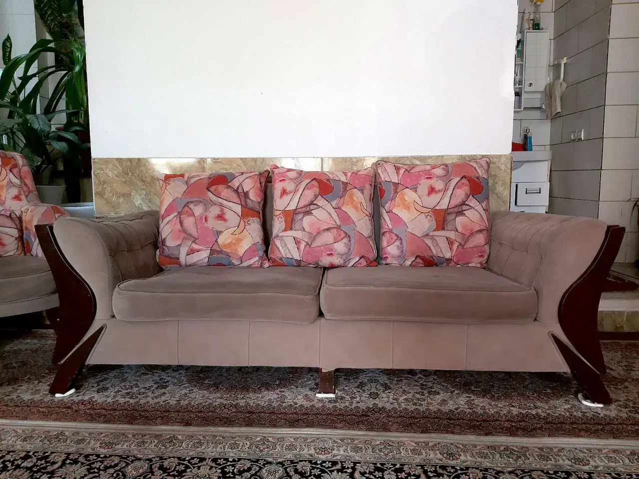 فروش مبل هفت نفره|مبلمان خانگی و میز عسلی|فیروزآباد (فارس), |دیوار