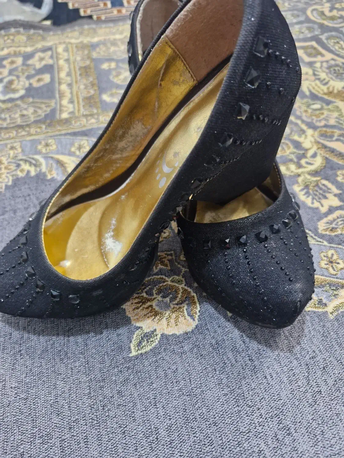 کفش در حد نو|کیف، کفش، کمربند|اصفهان, حصه جنوبی|دیوار