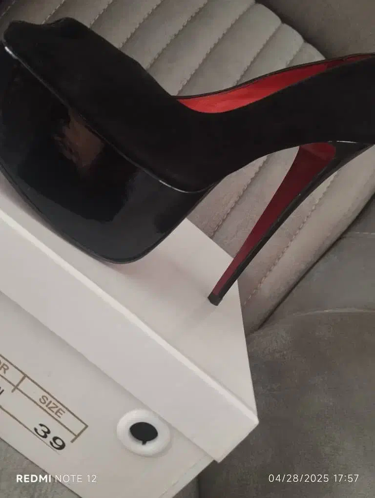 کفش اورجینال|کیف، کفش، کمربند|ارومیه, |دیوار