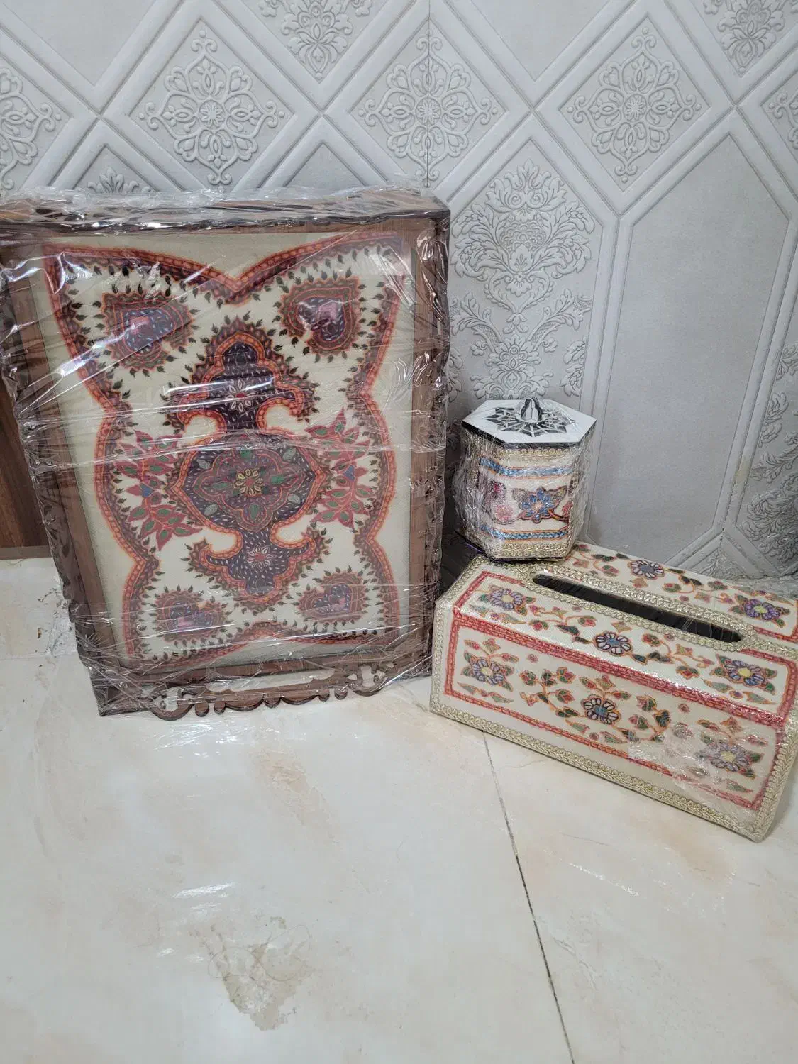 سینی‌، قندون، قاب و جای دستمال پته|صنایع دستی و سایر لوازم تزئینی|سیرجان, |دیوار