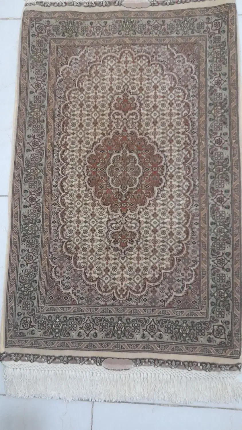 تعدادی پادری درطرحهای مختلف|پادری|فردیس, فردیس|دیوار