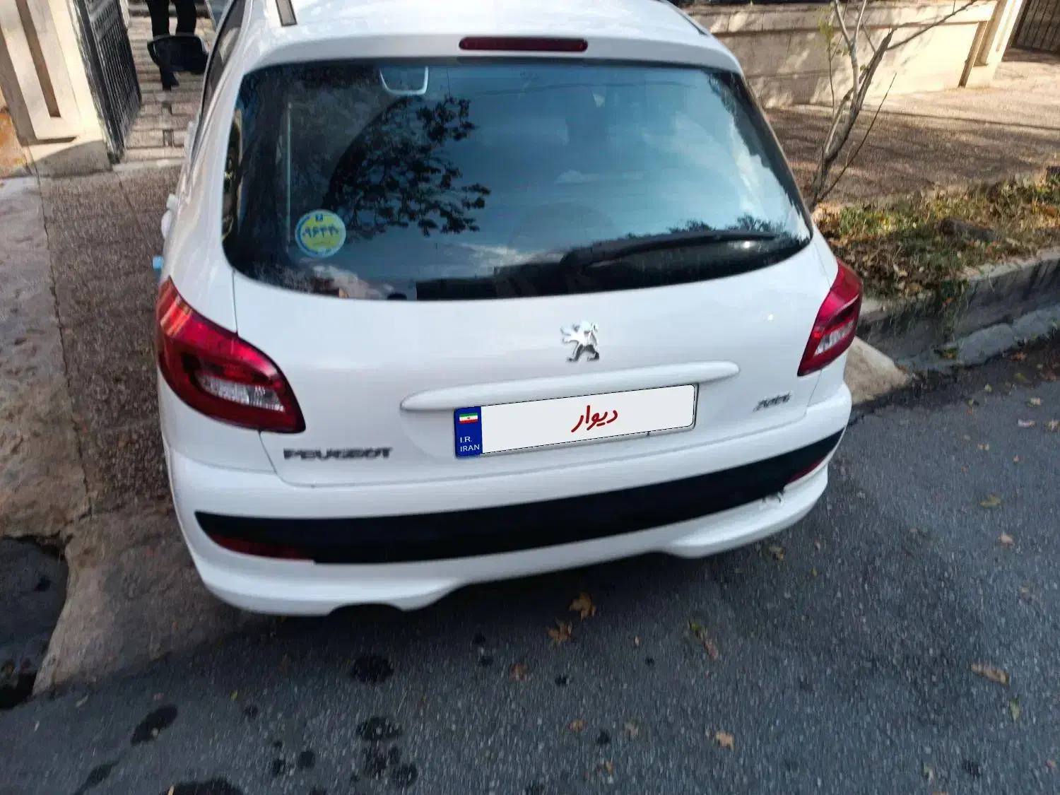 پژو 207پانا مدل 1401|خودرو سواری و وانت|شیراز, باغ تخت|دیوار