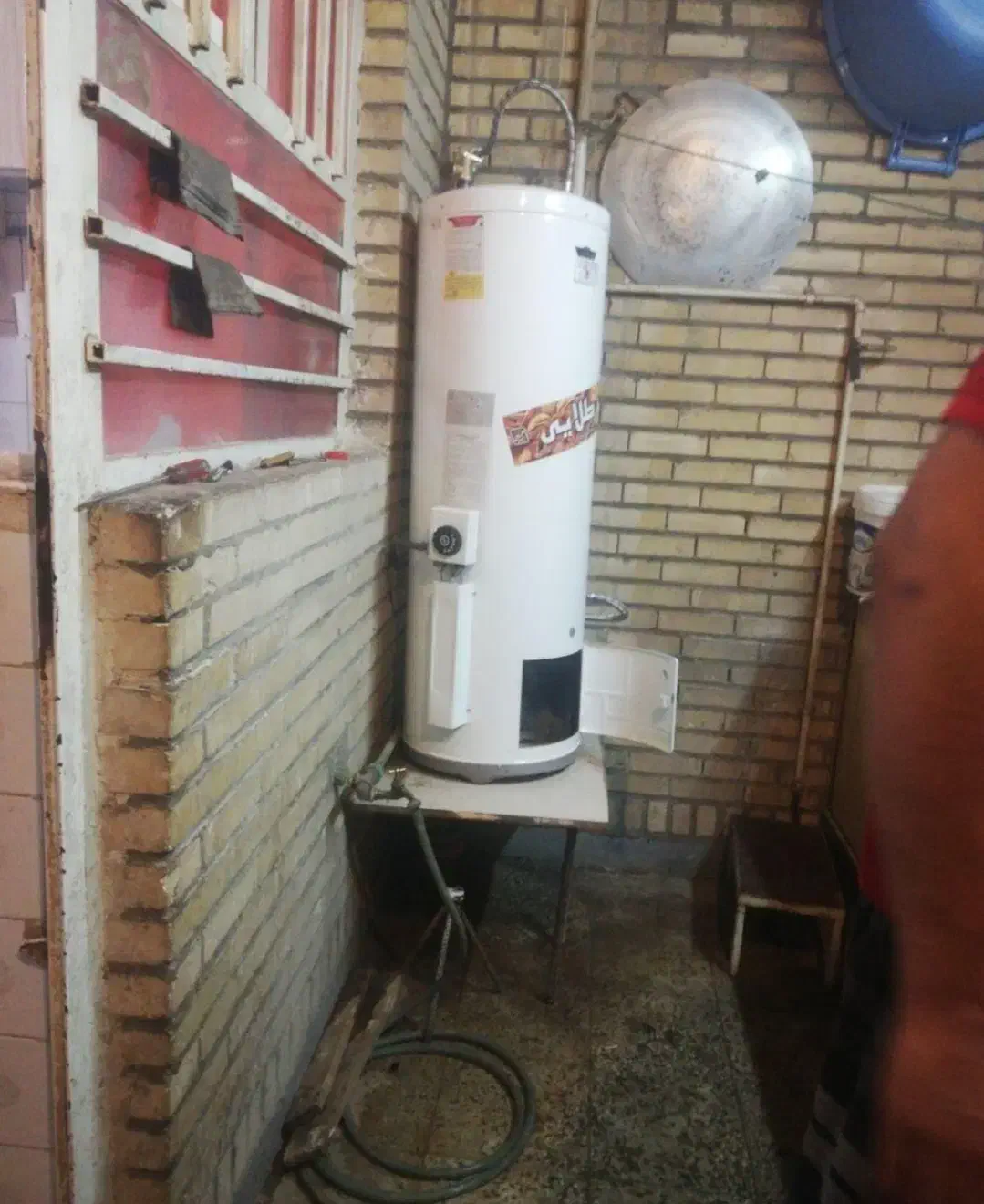 تعمیر،سرویس ونصب انواع ابگرمکن و درمنزل مشتری|خدمات پیشه و مهارت|بهبهان, |دیوار