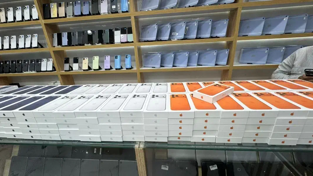 ایفون 13 نرمال .فقط اکتیو شده. فروش به قیمت عمده .|موبایل|شیراز, زند|دیوار