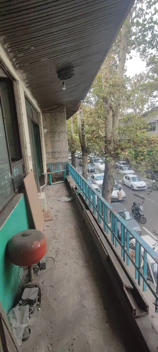 اجاره تجاری  واحد ۱۰۰ متری کافه آبان|اجارهٔ مغازه و غرفه|رشت, سعدی (تختی)|دیوار