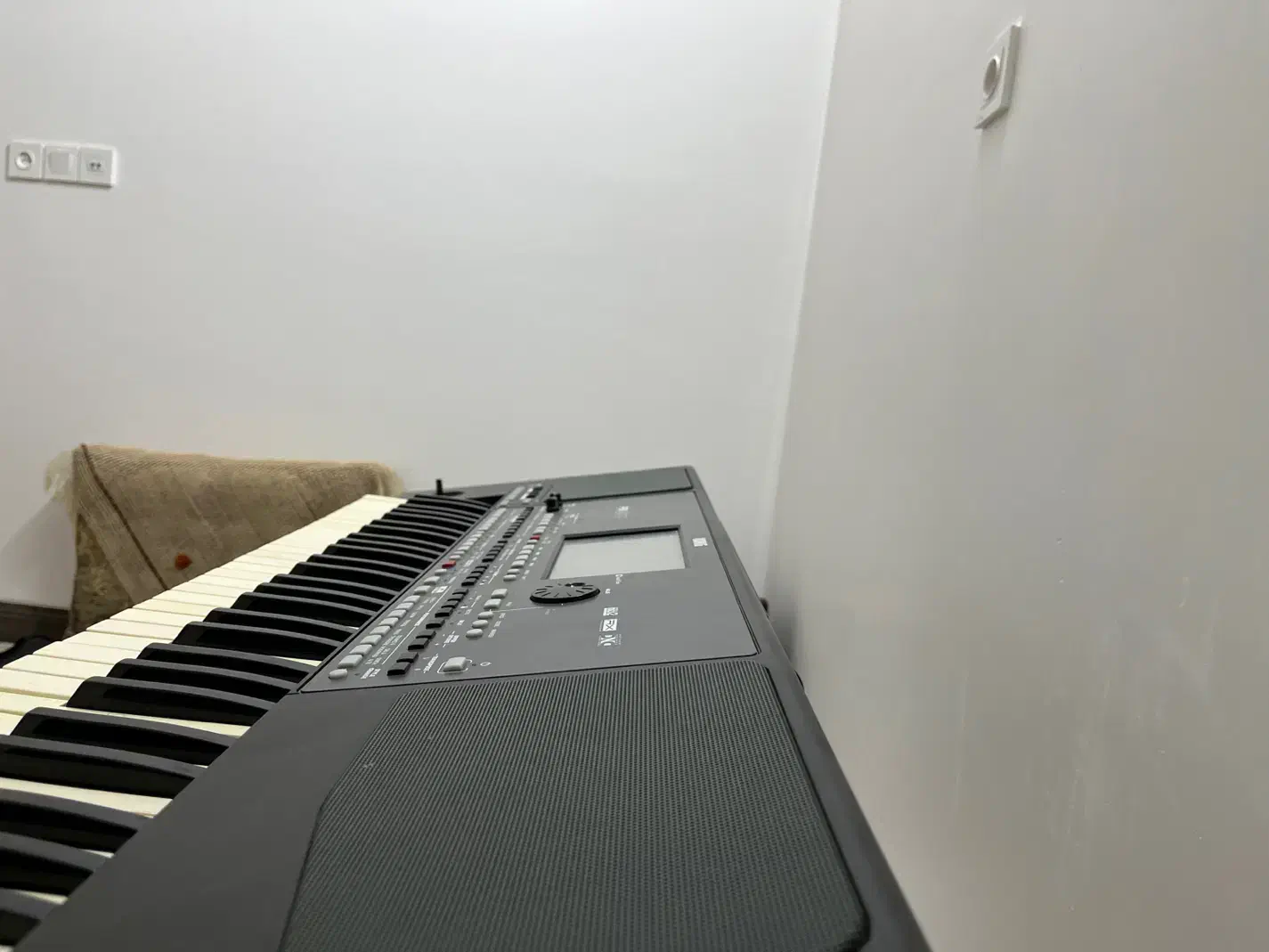 کیبوردpa600|پیانو، کیبورد، آکاردئون|یزد, |دیوار