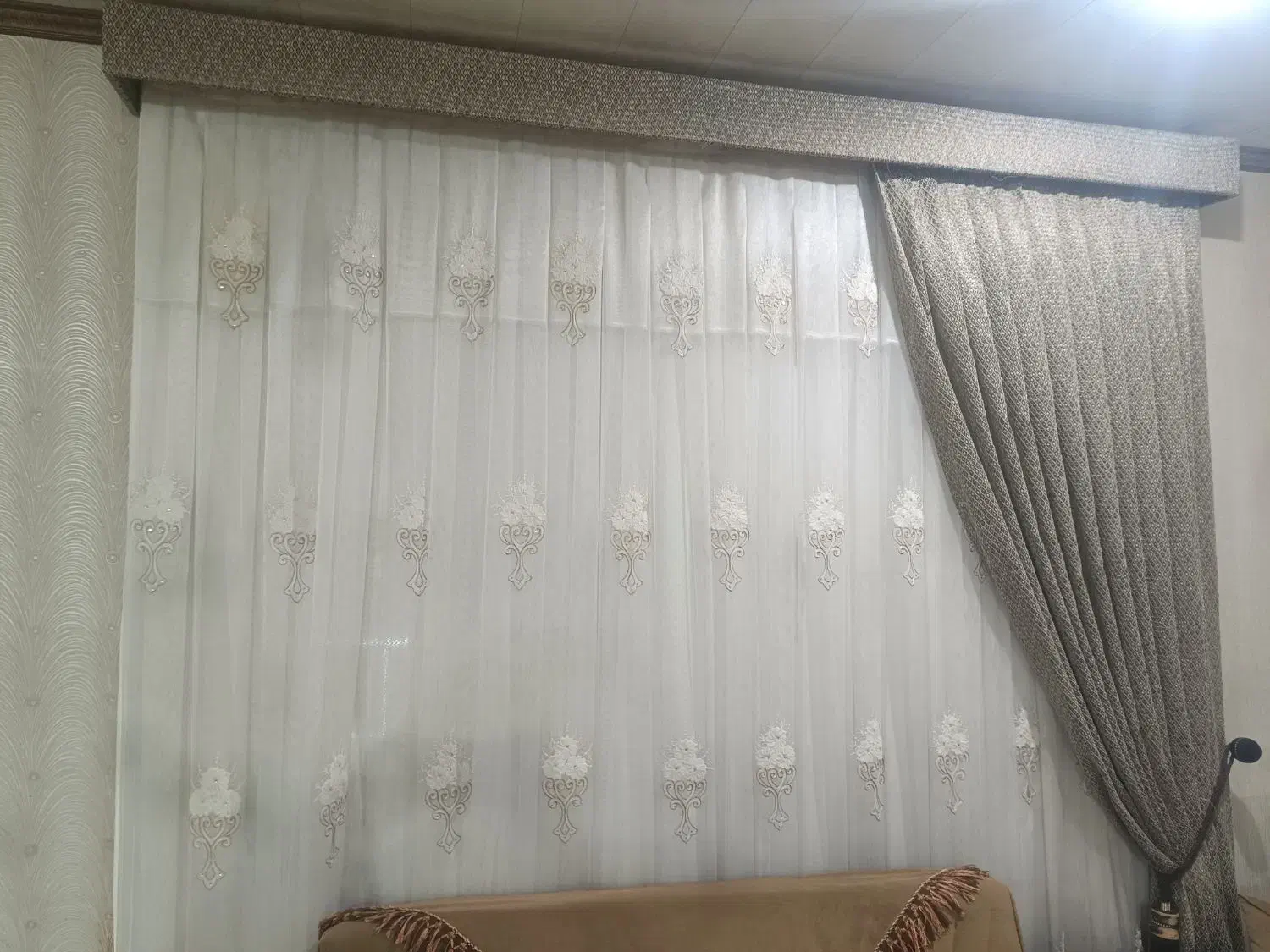 سه عدد پرده بدون عیب|پرده، رانر، رومیزی|بانه, |دیوار