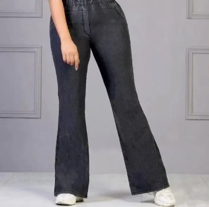 حراج تمامی اجناس مغازه ب قیمت خرید|لباس|قروه, |دیوار