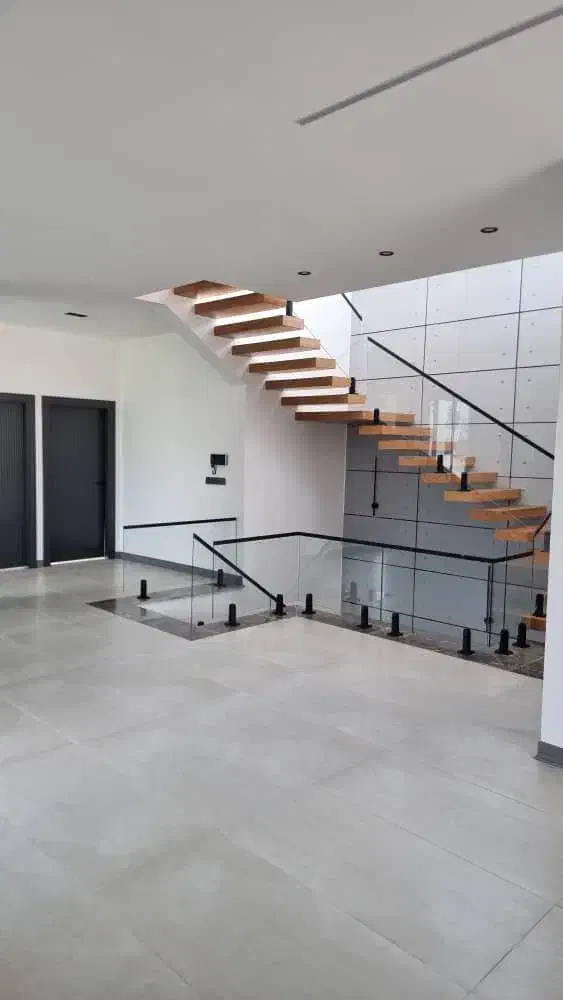 تریبلکس مدرن مدارک کامل استخر داخل روف گاردن|فروش خانه و ویلا|نوشهر, |دیوار