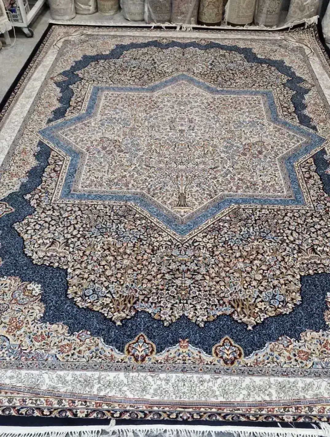 فرش 12 متری 2 تخته جفت سرمه‌ای|فرش|قزوین, |دیوار