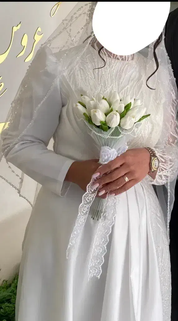 لباس عقد|لباس|ساوه, |دیوار