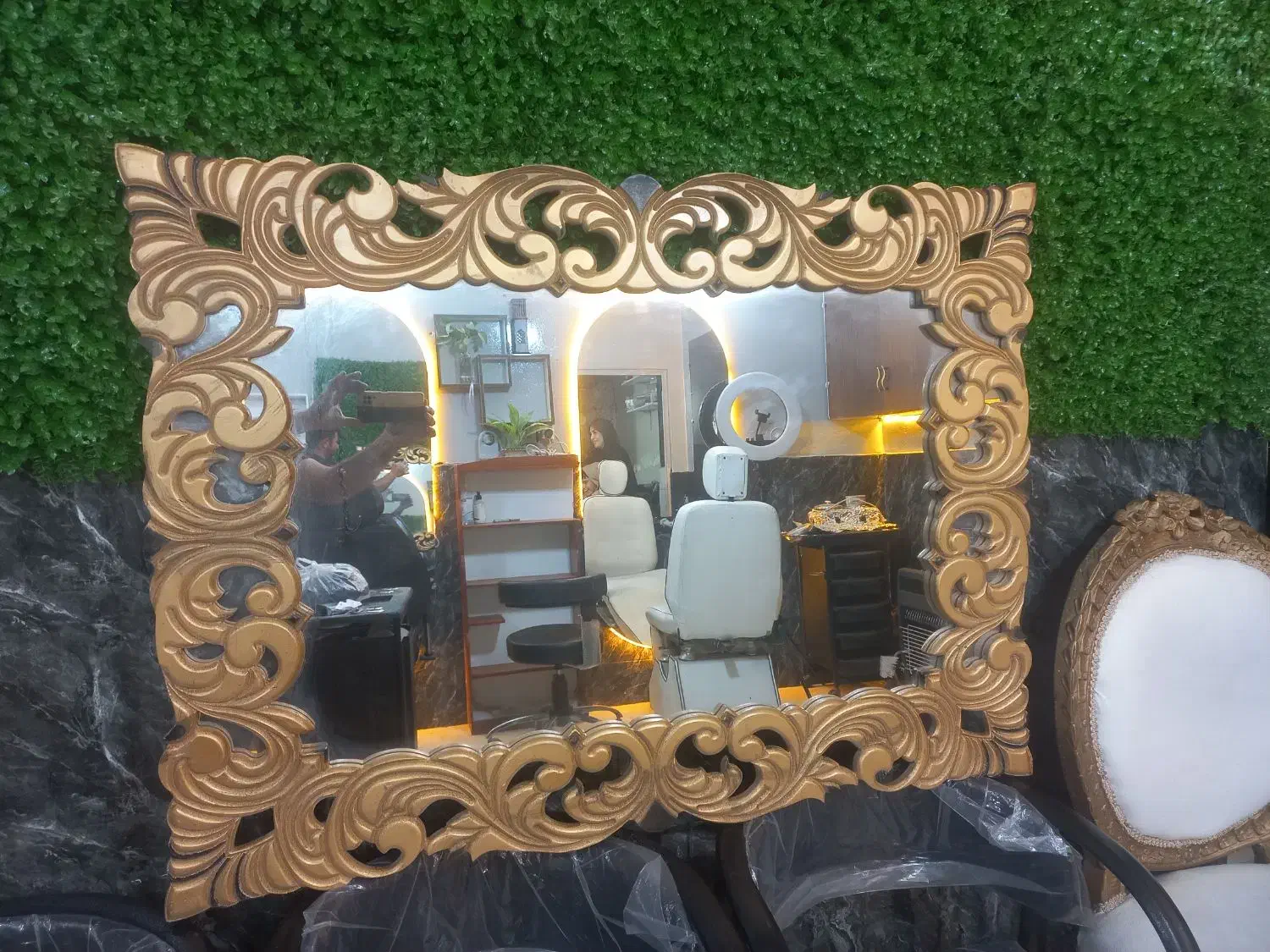 آرایشی|آرایشگاه و سالن‌های زیبایی|نکا, |دیوار