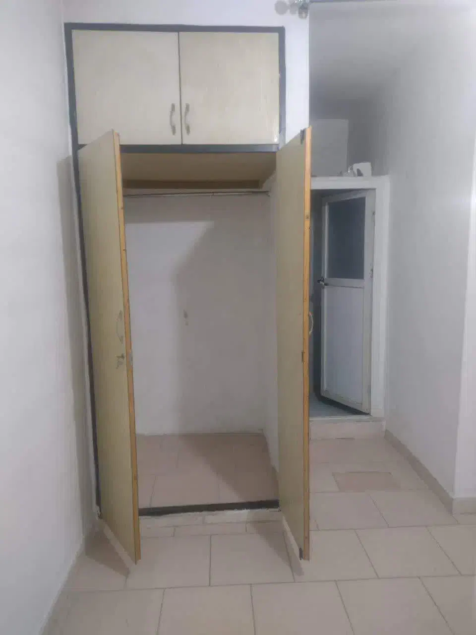 **واحد70 متری 2 خواب طبقه اول کهریزک *|اجارهٔ آپارتمان|کهریزک, |دیوار