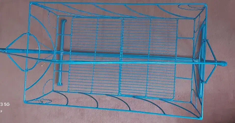 گهواره  آهنی کودک|اسباب و اثاث بچه|بروجرد, |دیوار