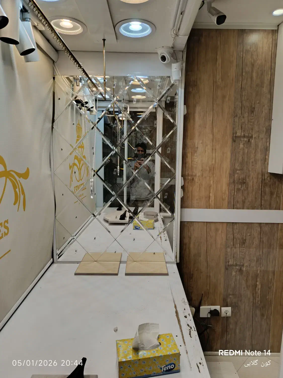 شیشه و اینه نصب انواع اینه دکوراتیو|آینه|گرگان, |دیوار