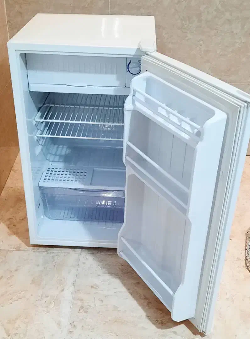 فروش یخچال ایستکول|یخچال و فریزر|آباده, |دیوار