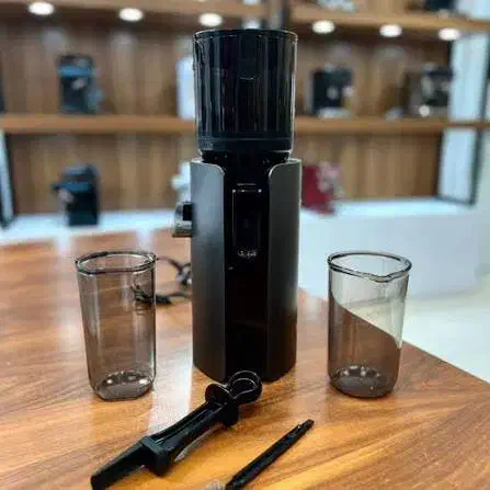 با عصاره گیر مباشی(پرتقال لیمو انار با پوست بنداز)|آبمیوهگیر و آبمرکباتگیر|قم, زنبیل آباد|دیوار