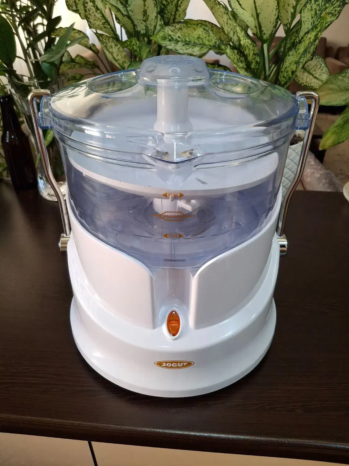 خردکن|خردکن، آسیاب، غذاساز|تهران, تسلیحات|دیوار