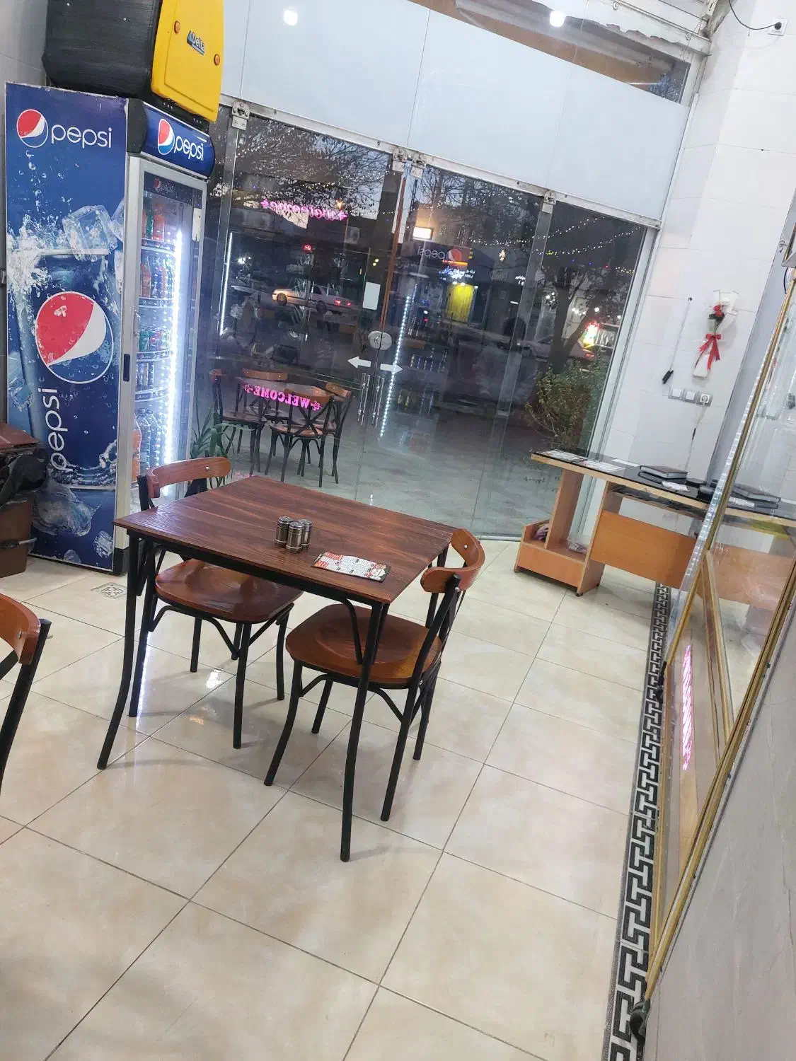 فروش تجهیزات فست فود و رستوران در حد نو|کافی‌شاپ و رستوران|مرودشت, مسجد رسول‎|دیوار