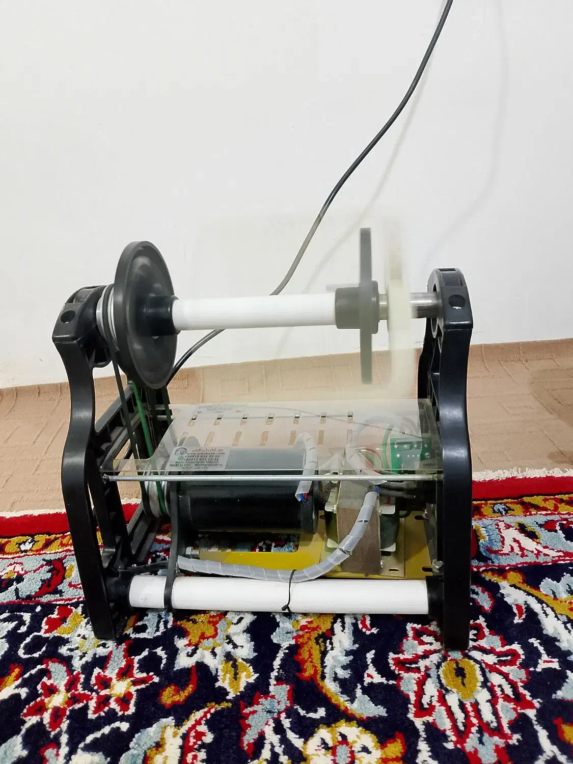 دستگاه ریسندگی|چرخ خیاطی و ریسندگی|دهگلان, |دیوار