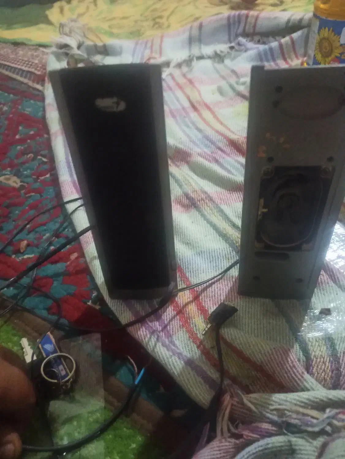 دوتا اسپیکر باسیم وصل میشه به گوشی تون|سیستم صوتی خانگی|بم, |دیوار