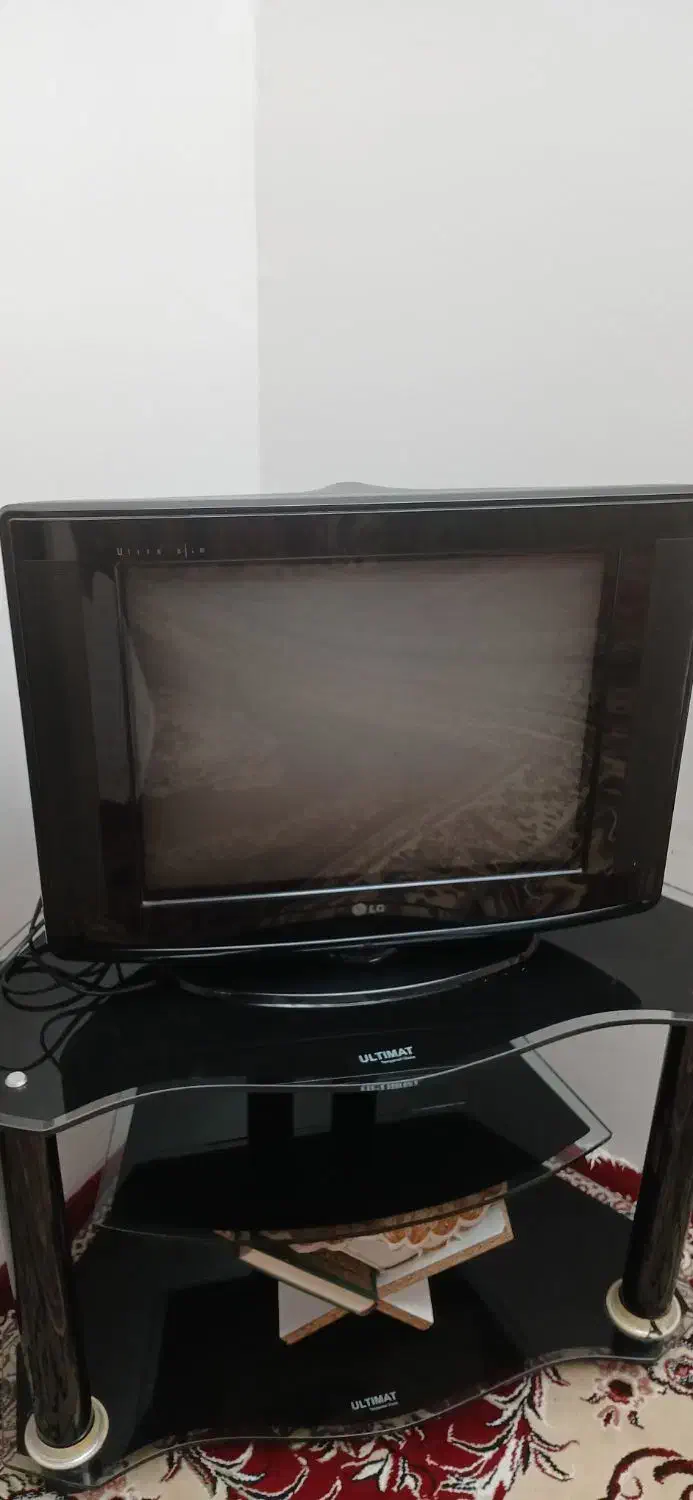 تلویزیون ۲۱ الجی همراه با دیجیتال|تلویزیون و پروژکتور|ازنا, |دیوار