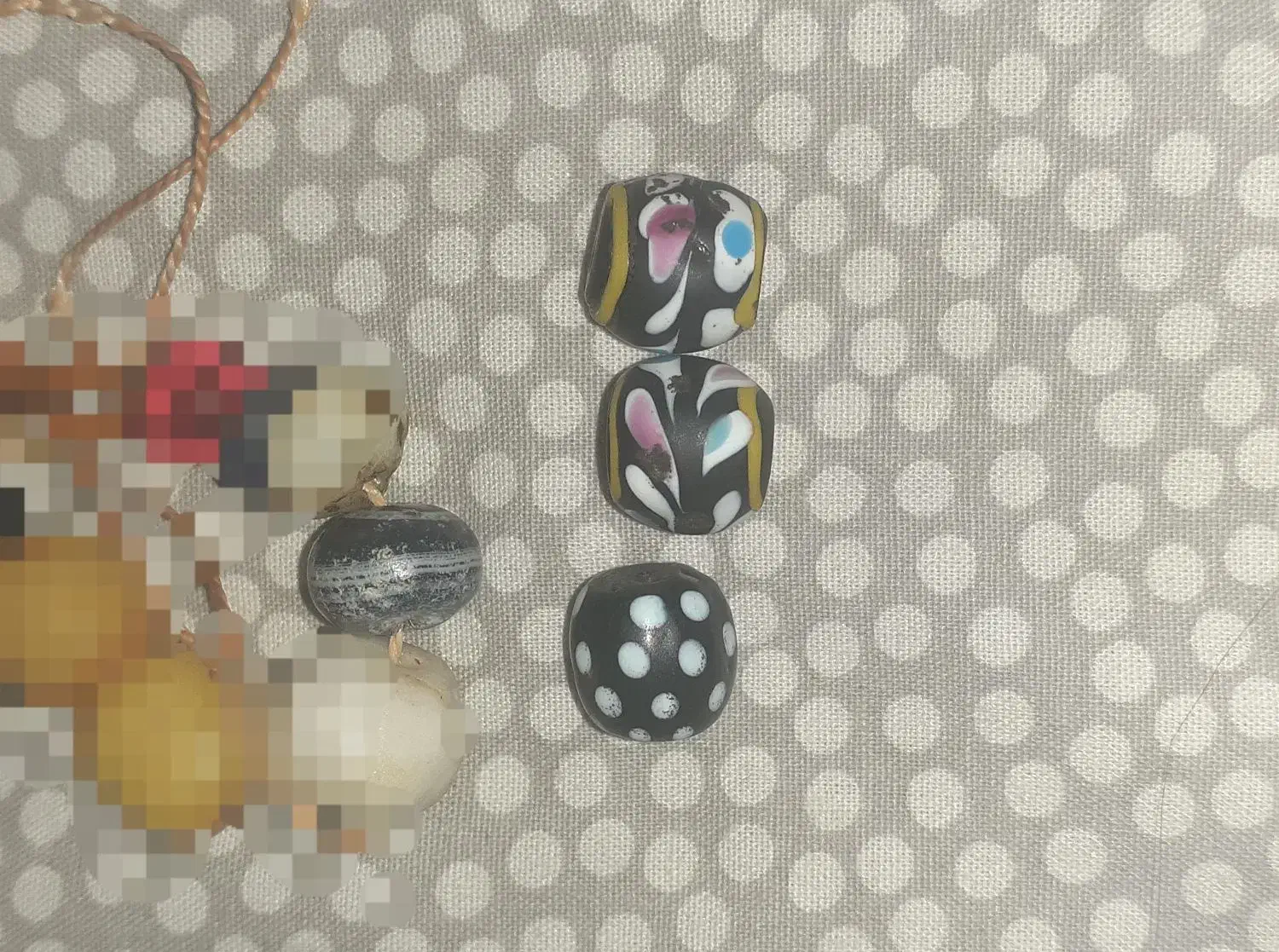 مهره چشموک|زیورآلات و اکسسوری|جیرفت, |دیوار