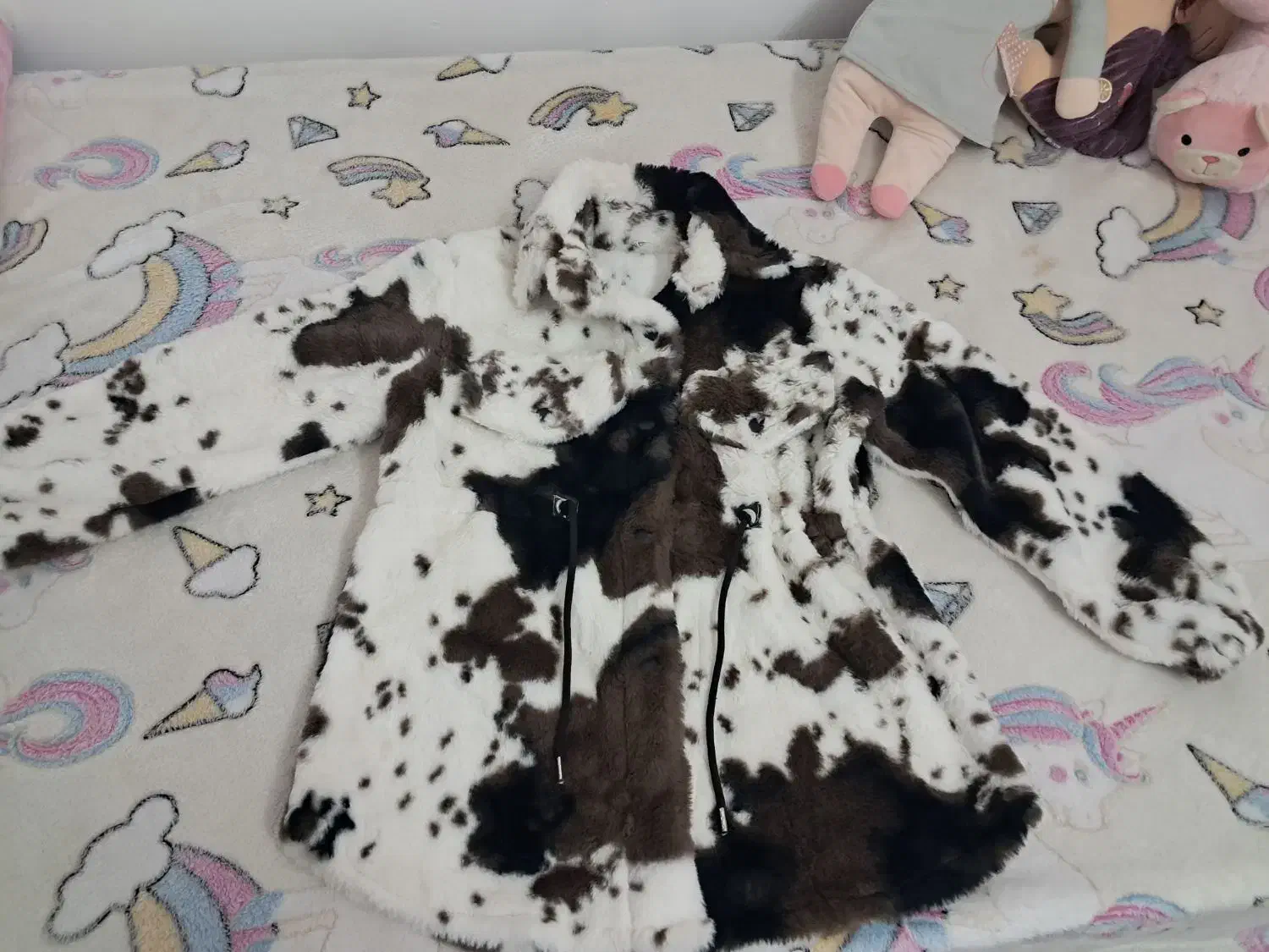 پالتو بچگونه|کفش و لباس بچه|قم, انسجام|دیوار