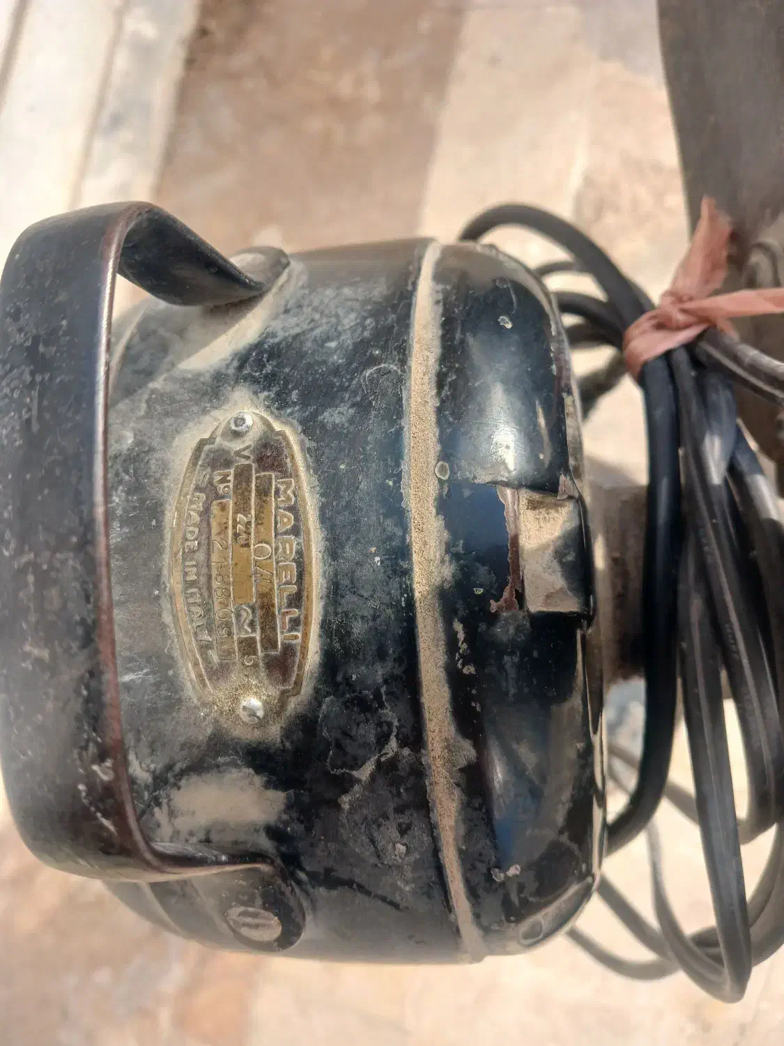 پنکه کلکسیونی.|کلکسیون اشیاء عتیقه|شاهرود, |دیوار