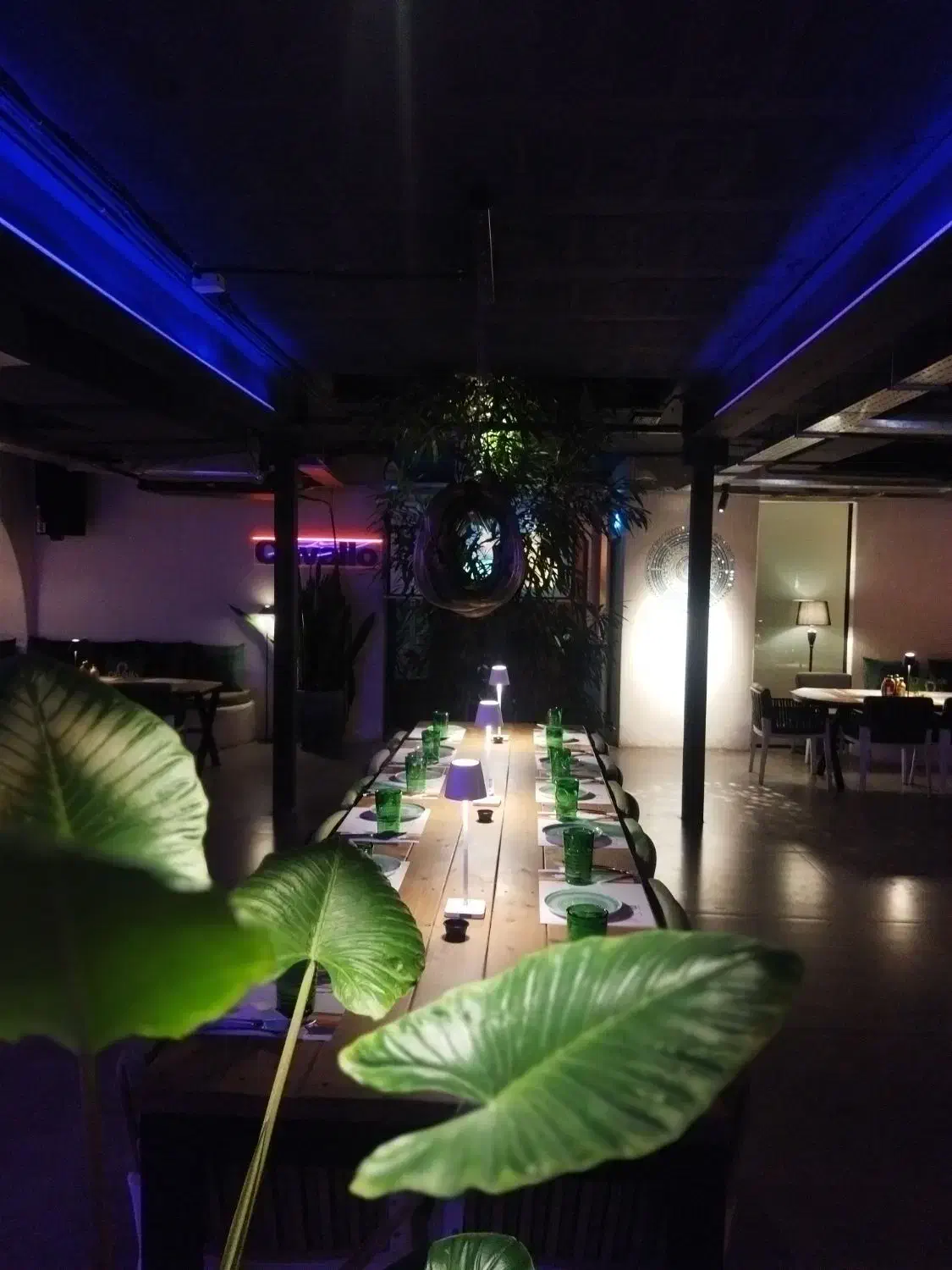 سالندار.گریل کار.قلیون دار.پیتزا زن.سالادزن|استخدام خدمات فروشگاه و رستوران|اصفهان, اشکاوند|دیوار