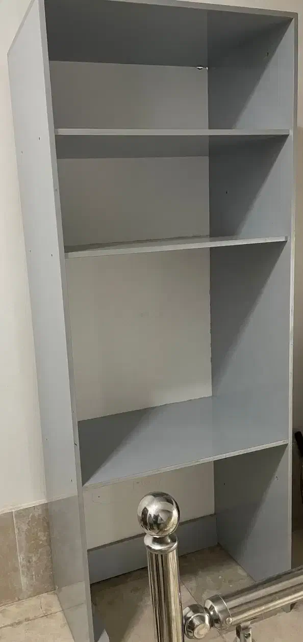 کتابخانه|کتابخانه، شلف، قفسه‌های دیواری|تربت جام, نظامی|دیوار