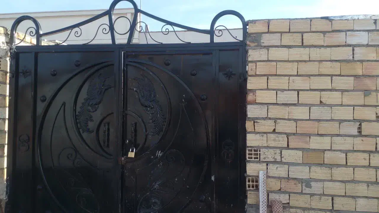 درب حیاط|مصالح و تجهیزات ساختمان|بیرجند, |دیوار