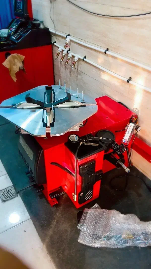 کار در پنچرگیری و لاستیک فروشی  کیانشهر|استخدام صنعتی، فنی، مهندسی|اهواز, کیانشهر|دیوار