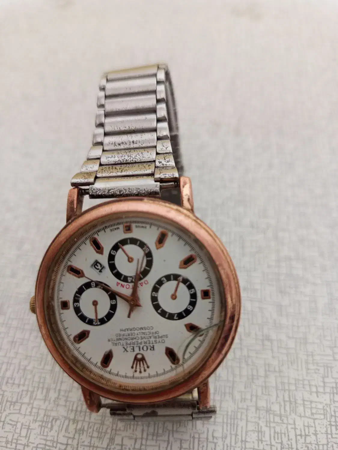 ساعت مچی گوشی لمسی ساعت قدیمی عطیقه|ساعت|هرسین, |دیوار