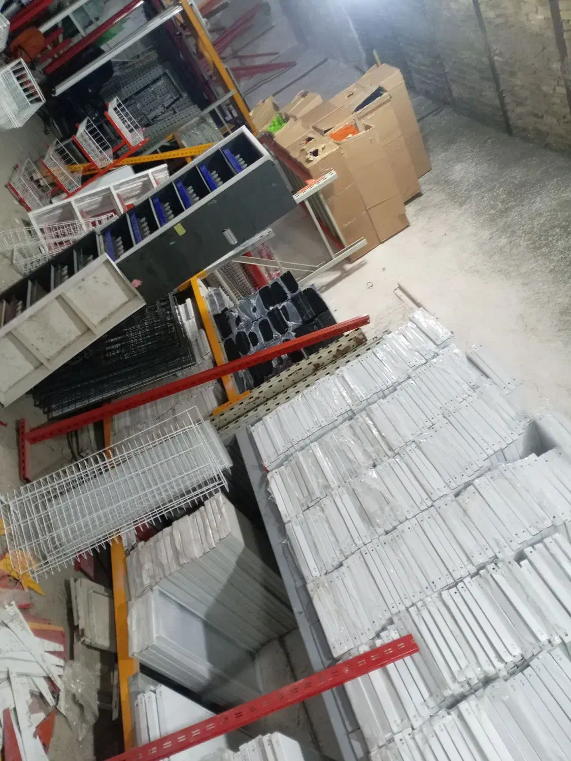 قفسه. ویترین. یخچال. ترازو.|فروشگاه و مغازه|مشهد, نوید|دیوار