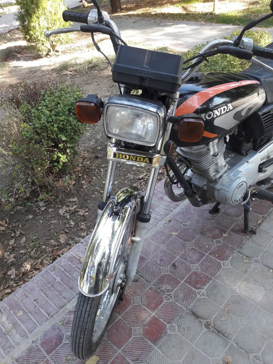 متورسیکلت هندا۱۲۵ولکا مدل ۸۸پلاک ملی بسیارتمیز|موتورسیکلت|اصفهان, گرکان|دیوار