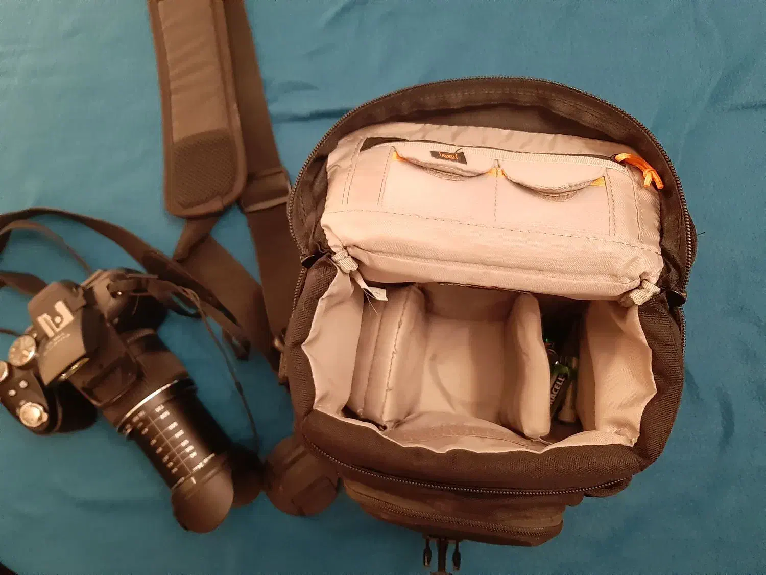 دوربین نیمه حرفه ای پاورشات فوجی HS10|دوربین عکاسی و فیلمبرداری|مشهد, کوثر|دیوار