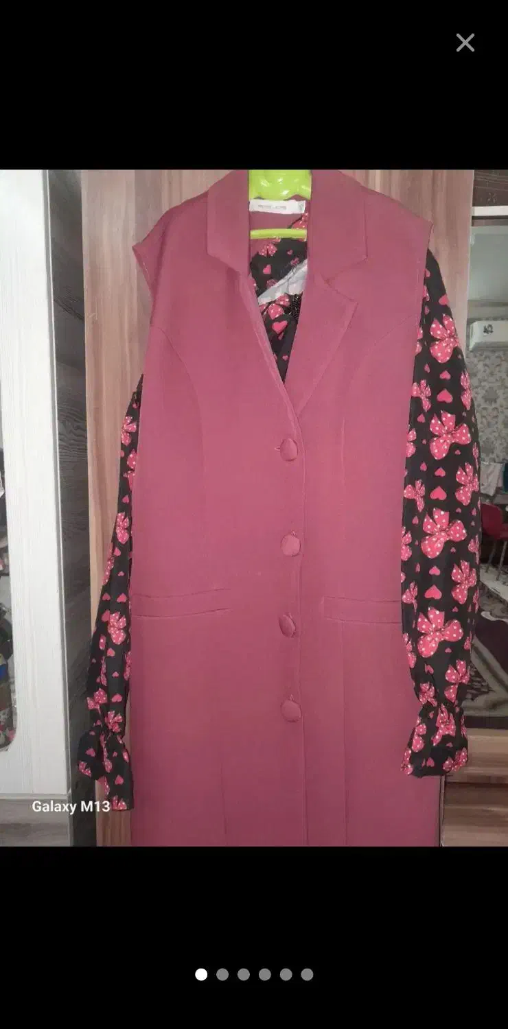 قرمزوسبزو.|لباس|کاشان, سرپله جدید|دیوار