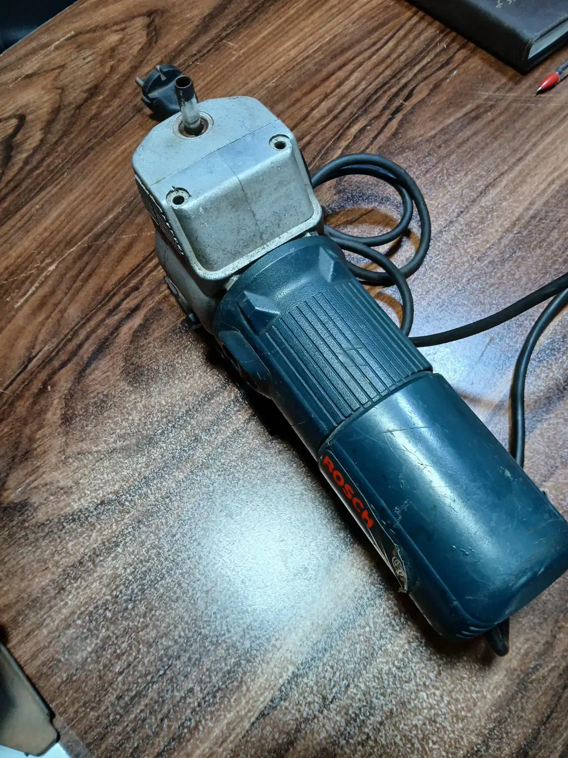 عمود بر صنعتی بوش|ابزارآلات|اهواز, فرهنگ شهر|دیوار