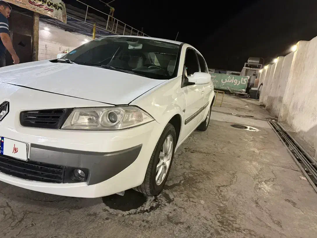 مگان ۲۰۰۰اتومات|خودرو سواری و وانت|شیراز, سفیرشمالی|دیوار