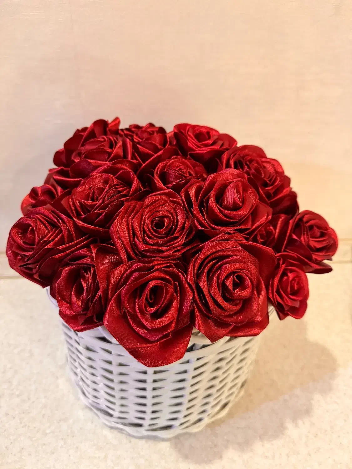 گل رز|گل مصنوعی|صدرا-فارس, فاز ۱|دیوار