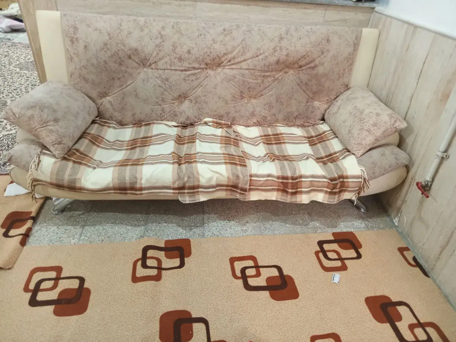 مبل راحتی هفت نفره|مبلمان خانگی و میز عسلی|قم, نیروگاه|دیوار