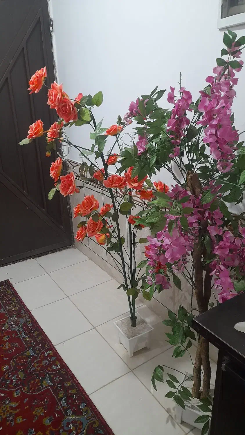 گل مصنوعی|گل مصنوعی|شیراز, کوشک میدان|دیوار