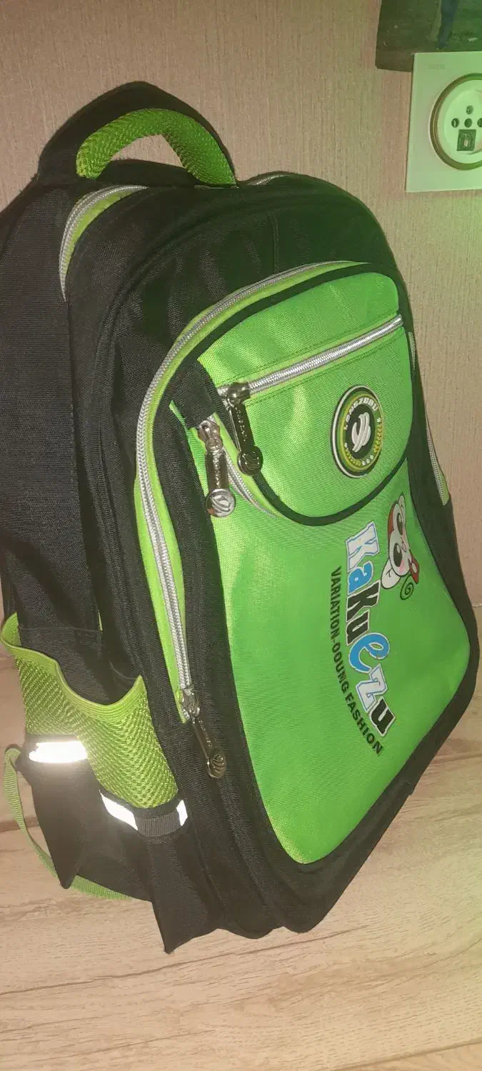 کیف نو خارجی قیمت مناسب|کیف، کفش، کمربند|تهران, سازمان آب|دیوار