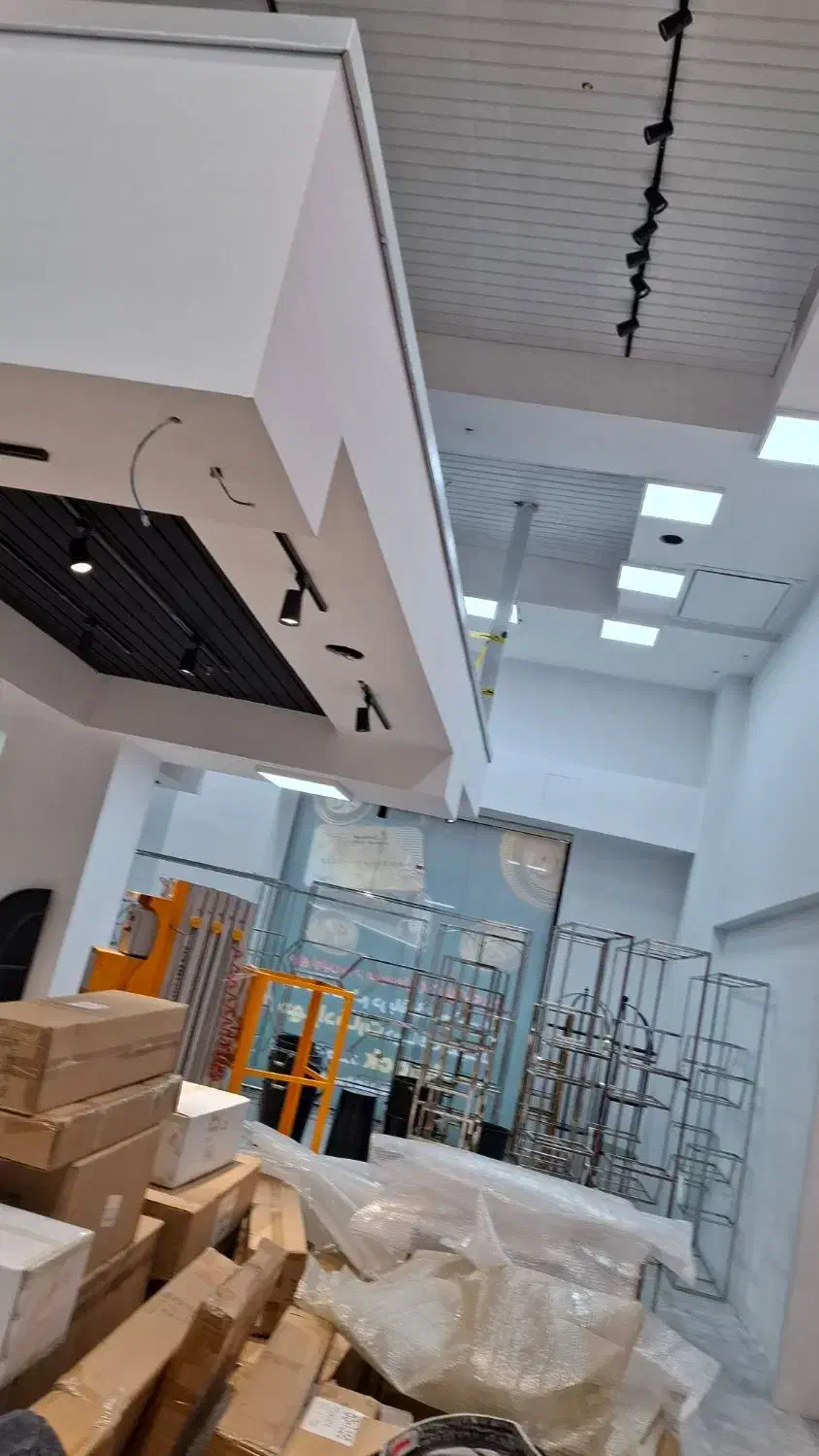 رنگ آمیزی نقاش ونقاشی ساختمان تمام مناطق|خدمات پیشه و مهارت|کرج, عظیمیه|دیوار