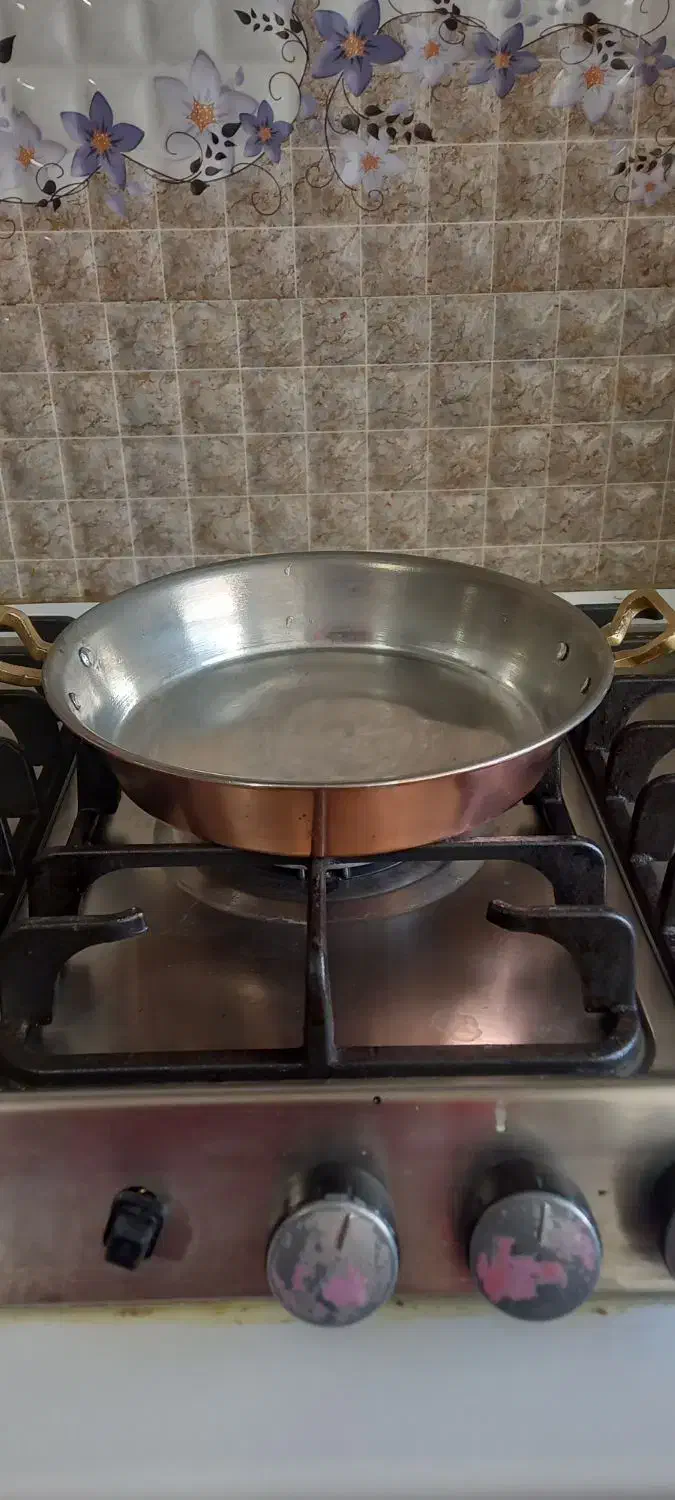 تابه مسی|کلکسیون اشیاء عتیقه|اراک, |دیوار