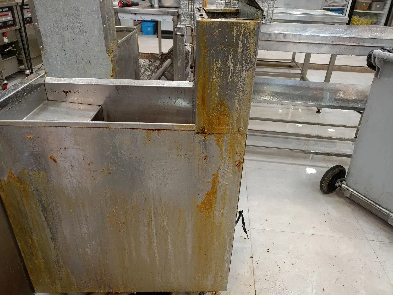 نانو چربی حرفه ای|مواد شوینده و دستمال کاغذی|کرمان, |دیوار