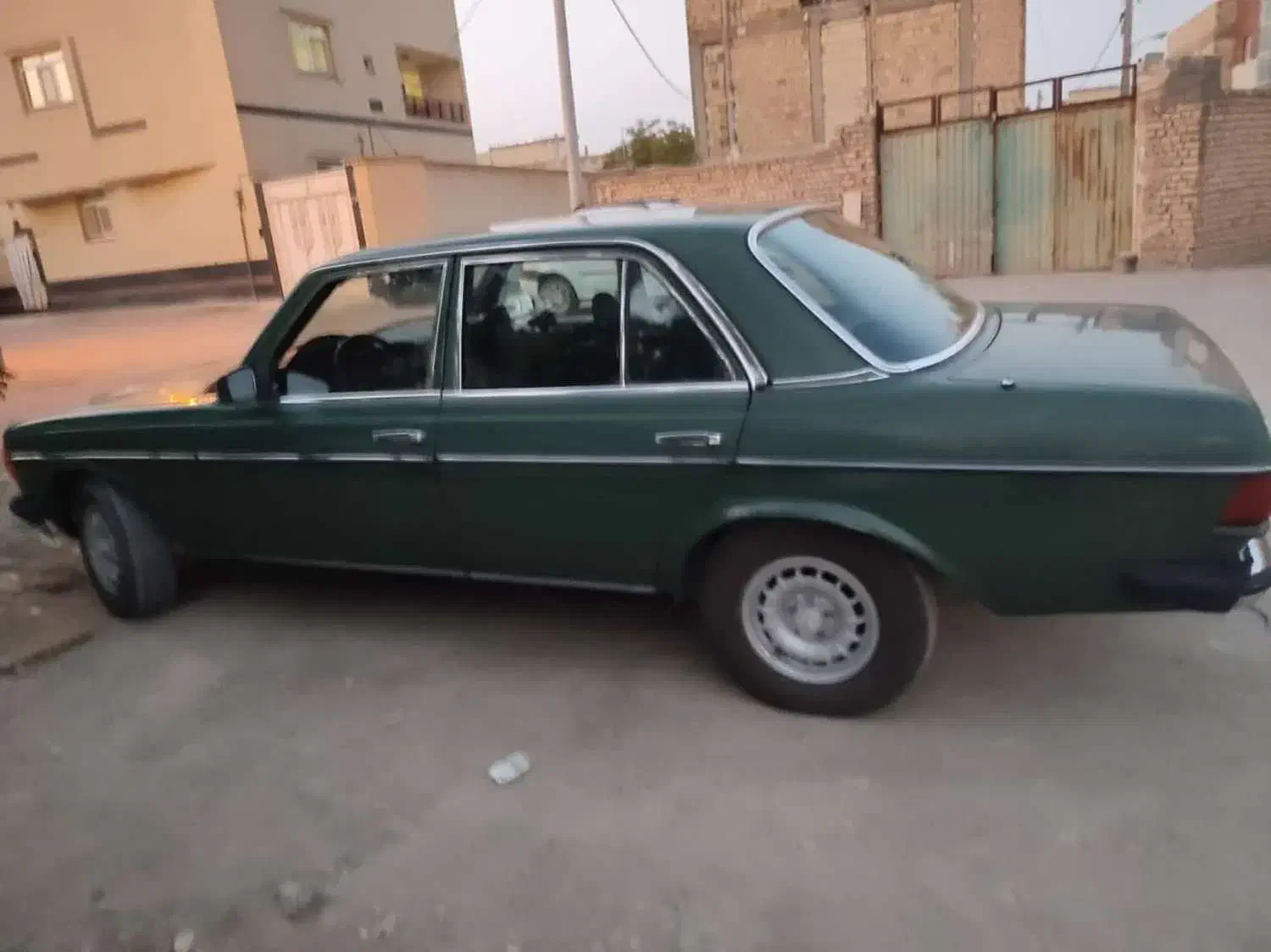 بنز 230|خودرو سواری و وانت|اصفهان, سرچشمه|دیوار