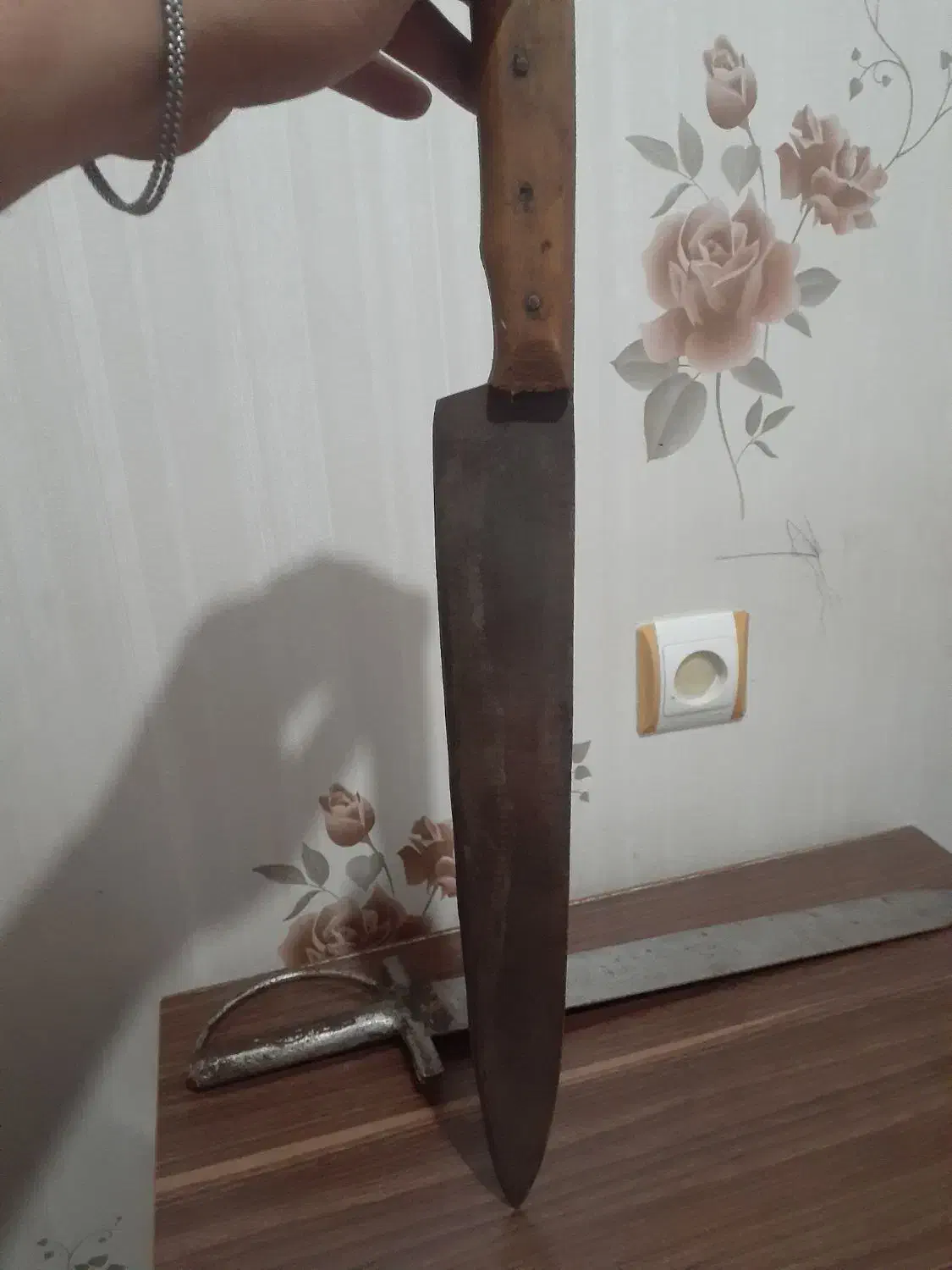 چاقو قصابی وساعت کوکی|ظروف پختوپز|گرگان, |دیوار